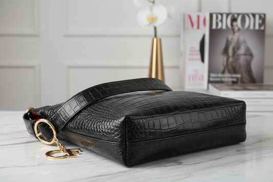 How Durable Is the Carlos Falchi Croc Hobo Bag? A Deep Dive into Craftsmanship and Lasting Luxury