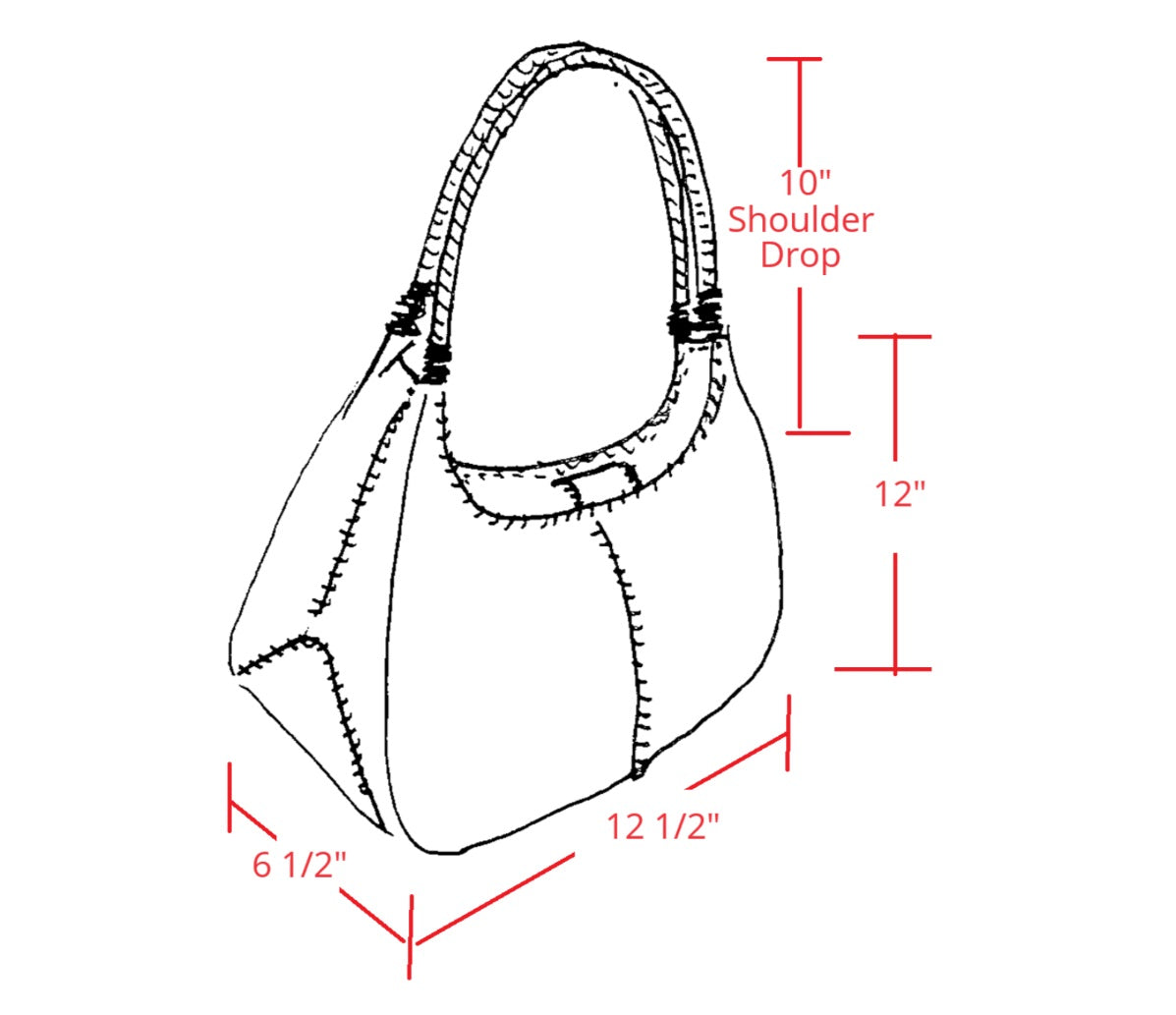 Close-up of the textured woven straw material on the Croc Hobo’s front flap, highlighting its intricate pattern and earthy